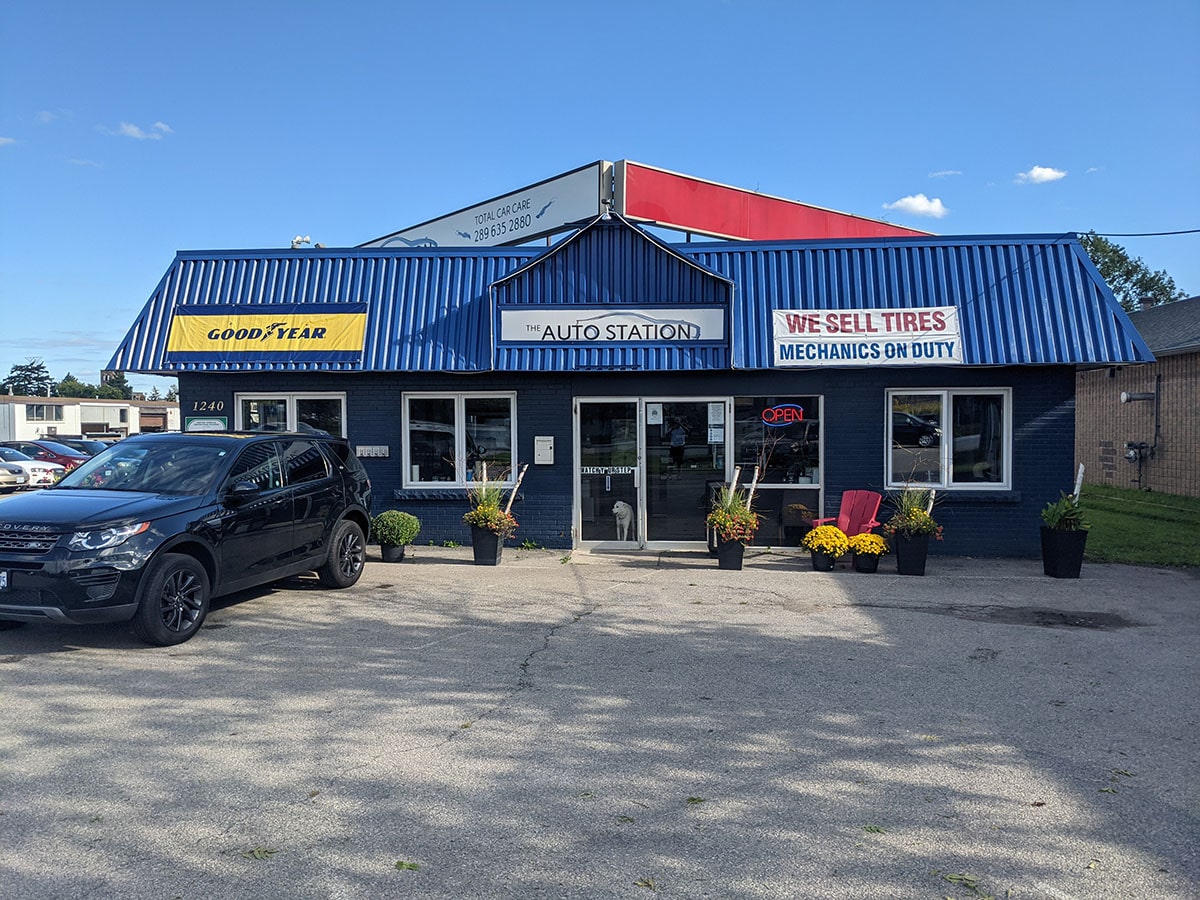 Land Rover at the Auto Station for service
