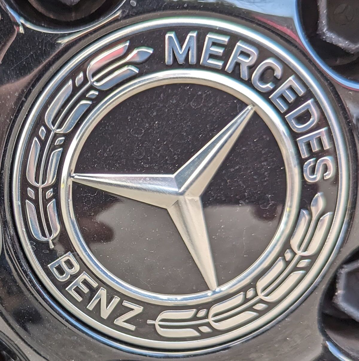 Mercedes emblem