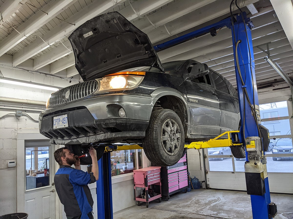the-auto-station-burlington-on-95-min.jpg